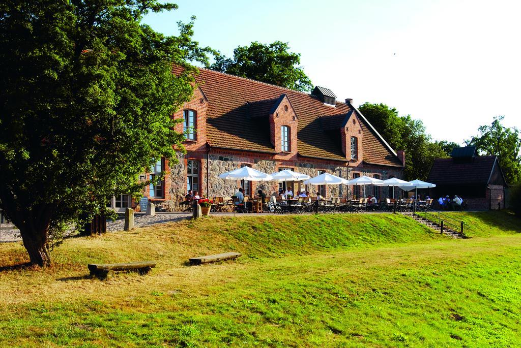 Hotel Schloss & Gut Ulrichshusen Exterior foto